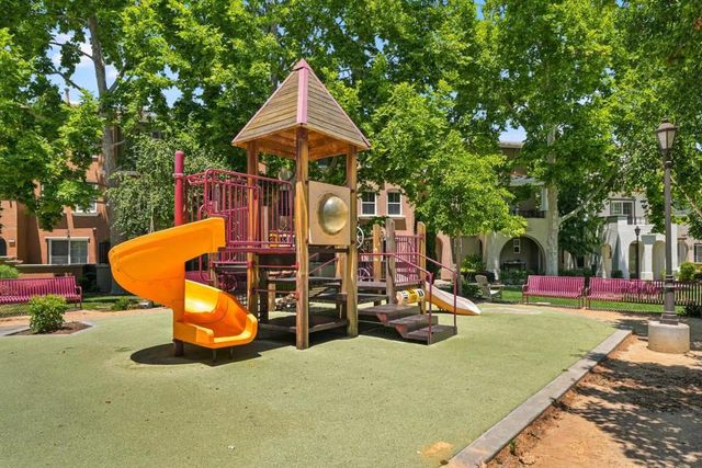 474 Kahlo Street, Mountain View, CA 94041
