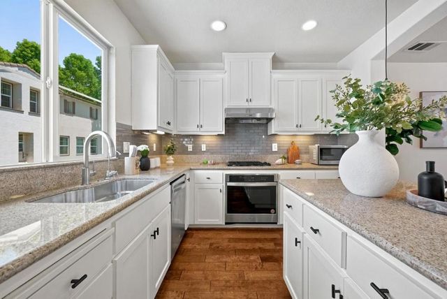 474 Kahlo Street, Mountain View, CA 94041