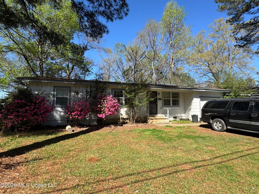 3949 Del Rosa Drive, Jackson, MS 39206