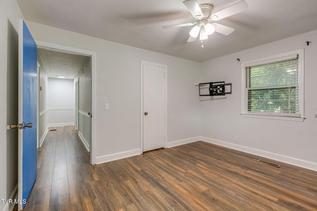 329 Lewis Lane, Kingsport, TN 37660