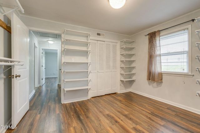 329 Lewis Lane, Kingsport, TN 37660