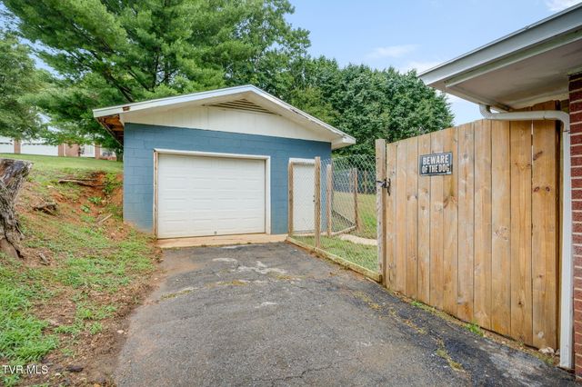 329 Lewis Lane, Kingsport, TN 37660