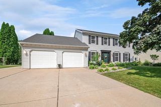 540 W BRIAR LANE, Green Bay, WI 54301