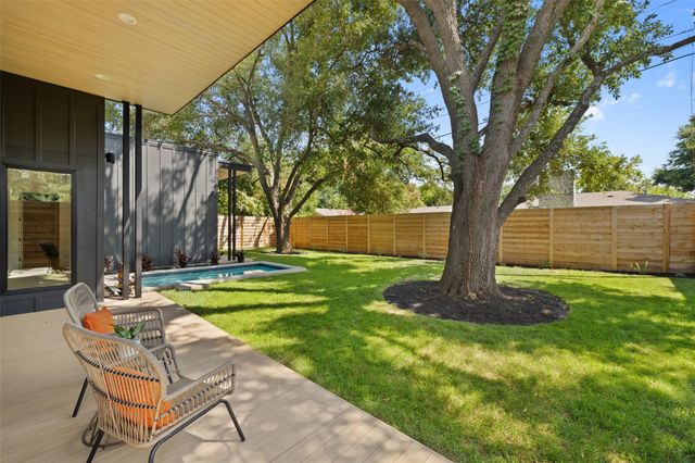 2305 Southern Oaks DR, Austin, TX 78745