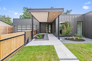 2305 Southern Oaks DR, Austin, TX 78745
