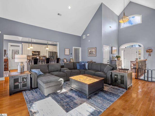 475 Twin Springs Drive, Spartanburg, SC 29301