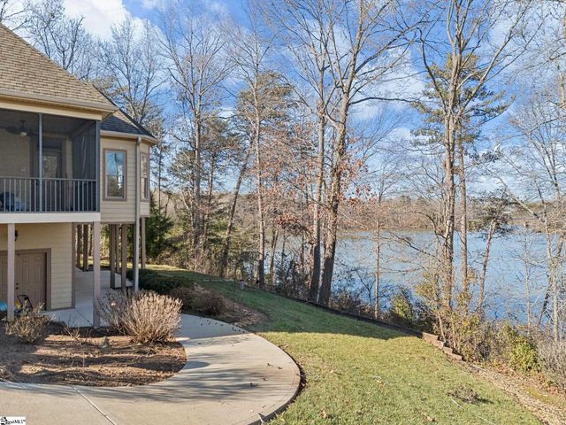 475 Twin Springs Drive, Spartanburg, SC 29301