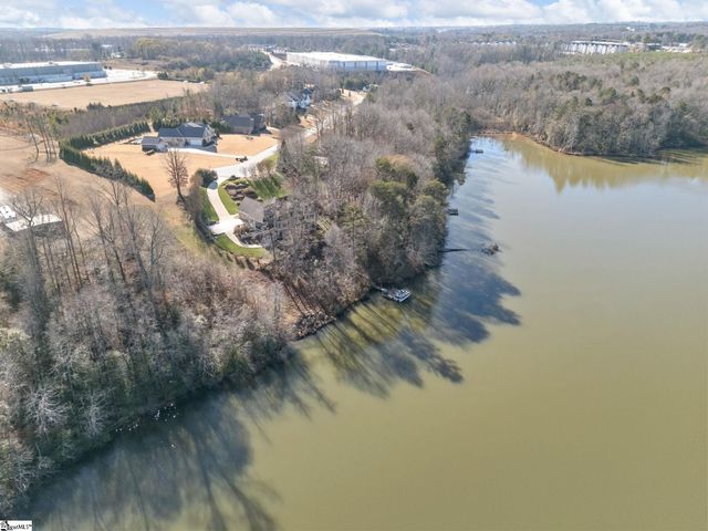 475 Twin Springs Drive, Spartanburg, SC 29301