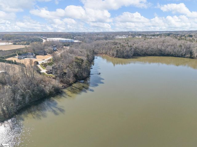 475 Twin Springs Drive, Spartanburg, SC 29301