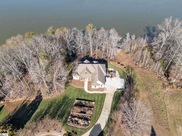 475 Twin Springs Drive, Spartanburg, SC 29301