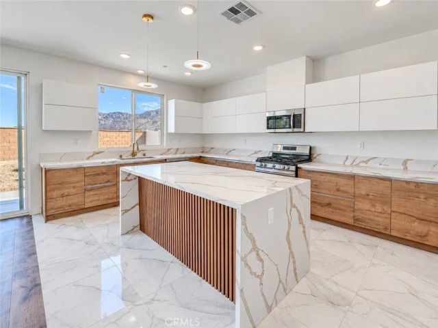 14424 Buvan Court, Moreno Valley, CA 92555
