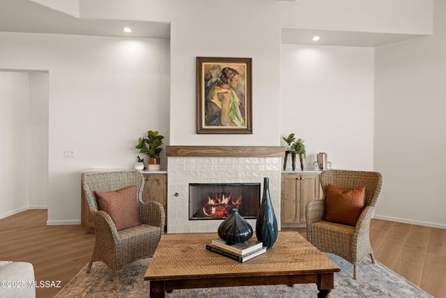 2765 N Megafauna Court, Tucson, AZ 85749