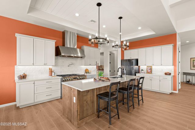 2765 N Megafauna Court, Tucson, AZ 85749