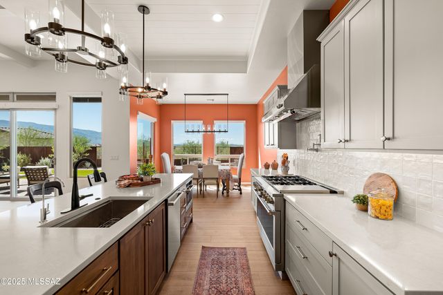 2765 N Megafauna Court, Tucson, AZ 85749