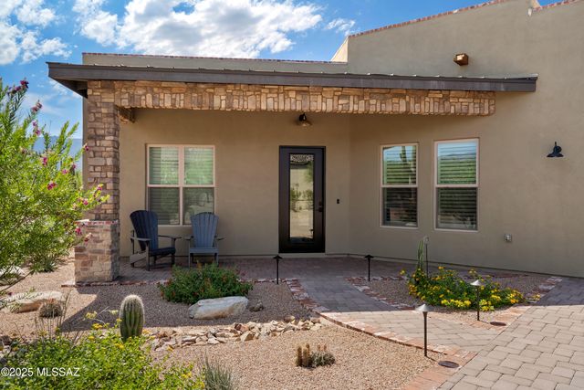 2765 N Megafauna Court, Tucson, AZ 85749