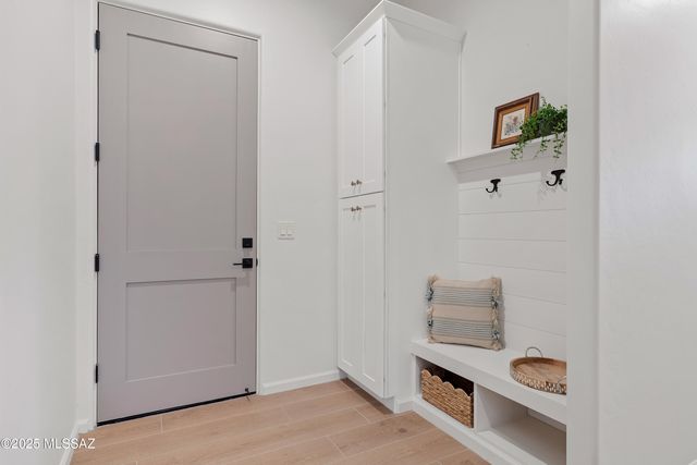 2765 N Megafauna Court, Tucson, AZ 85749