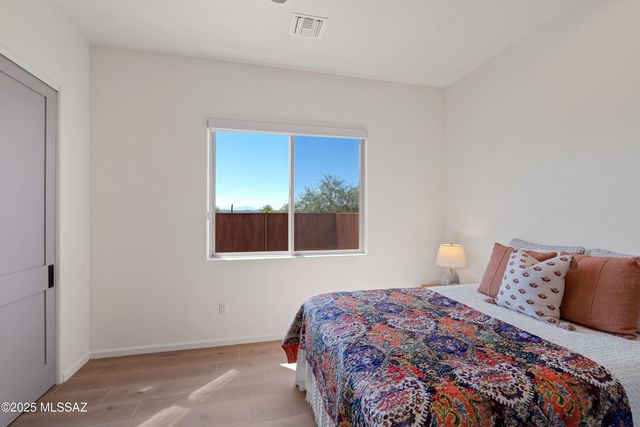 2765 N Megafauna Court, Tucson, AZ 85749