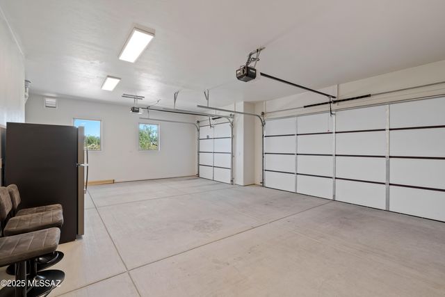 2765 N Megafauna Court, Tucson, AZ 85749