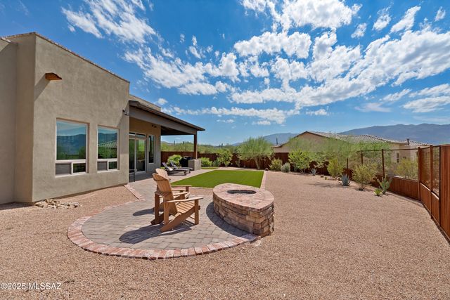 2765 N Megafauna Court, Tucson, AZ 85749