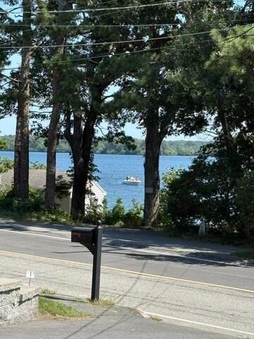 555 Shootflying Hill Rd, Barnstable, MA 02632
