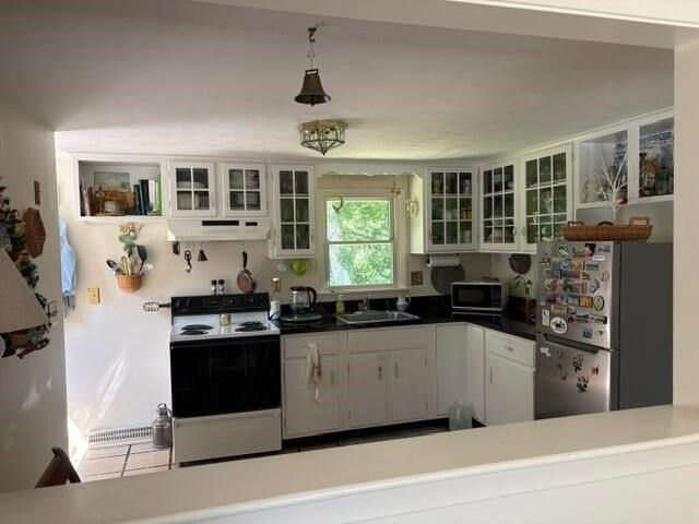 555 Shootflying Hill Rd, Barnstable, MA 02632