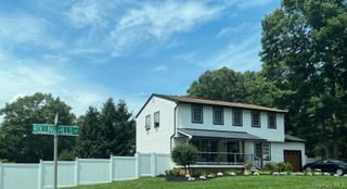 29 Rolling Hills Drive, Ridge, NY 11961