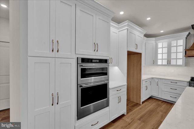 513 CHELTENHAM CT, Lititz, PA 17543