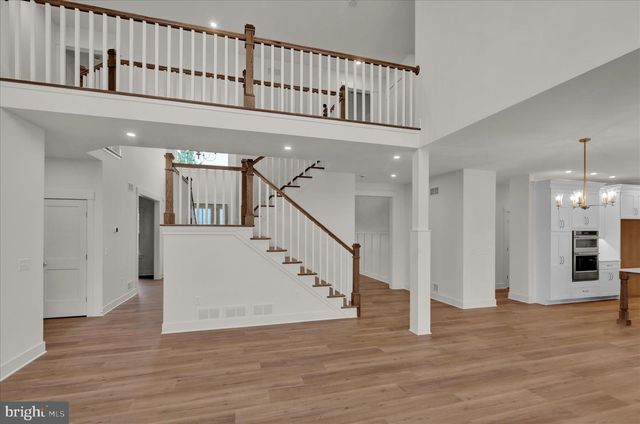 513 CHELTENHAM CT, Lititz, PA 17543