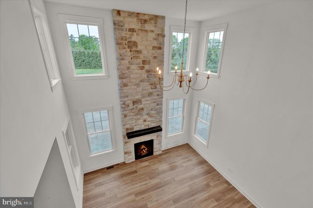 513 CHELTENHAM CT, Lititz, PA 17543