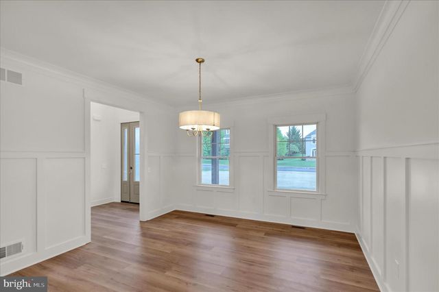 513 CHELTENHAM CT, Lititz, PA 17543