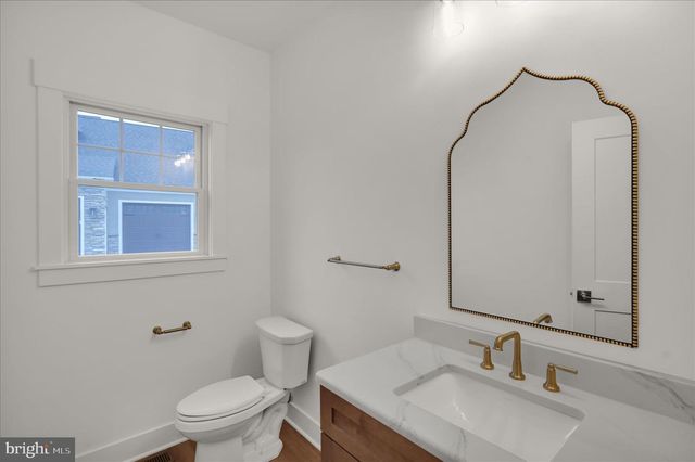513 CHELTENHAM CT, Lititz, PA 17543