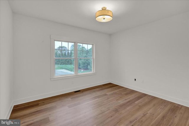 513 CHELTENHAM CT, Lititz, PA 17543
