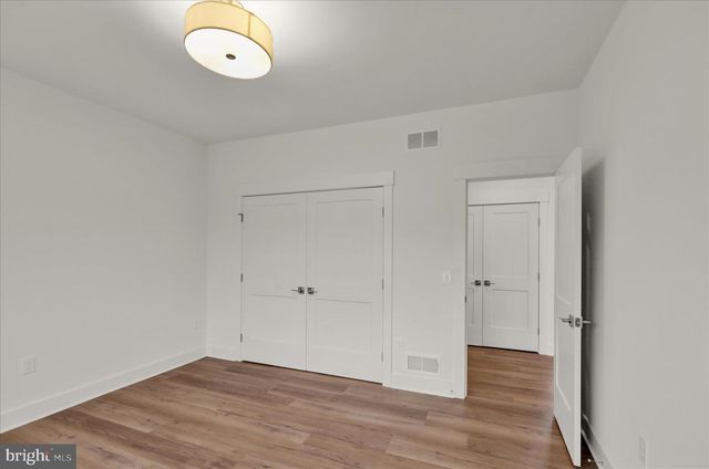 513 CHELTENHAM CT, Lititz, PA 17543