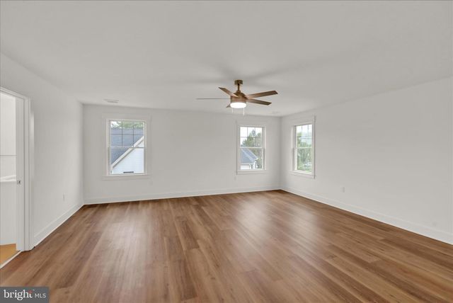 513 CHELTENHAM CT, Lititz, PA 17543