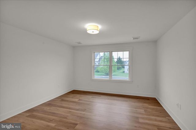 513 CHELTENHAM CT, Lititz, PA 17543