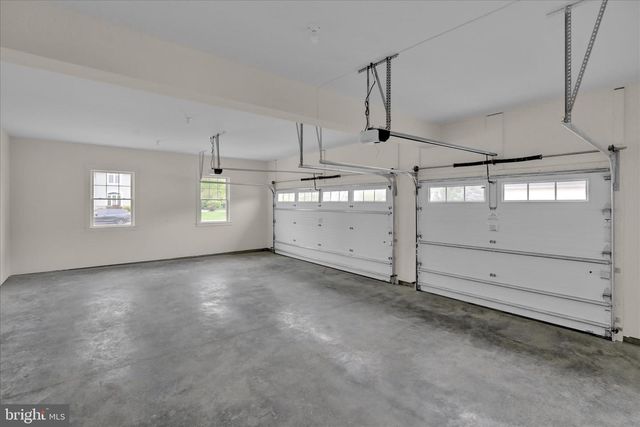 513 CHELTENHAM CT, Lititz, PA 17543