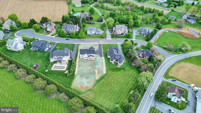 513 CHELTENHAM CT, Lititz, PA 17543