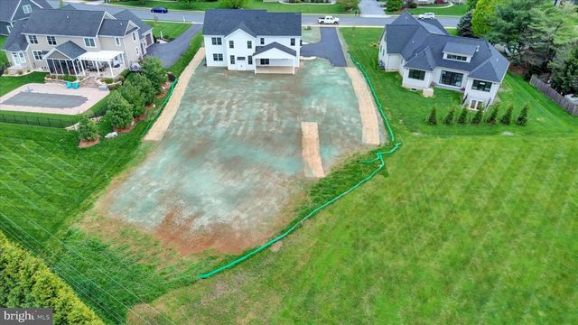 513 CHELTENHAM CT, Lititz, PA 17543