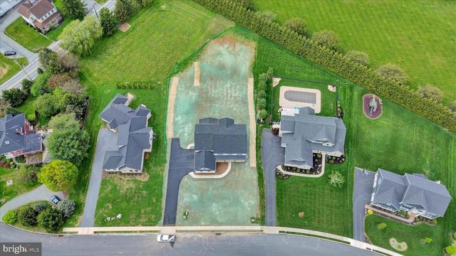 513 CHELTENHAM CT, Lititz, PA 17543