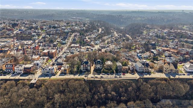 229 Grandview Ave 3, Mt Washington, PA 15211