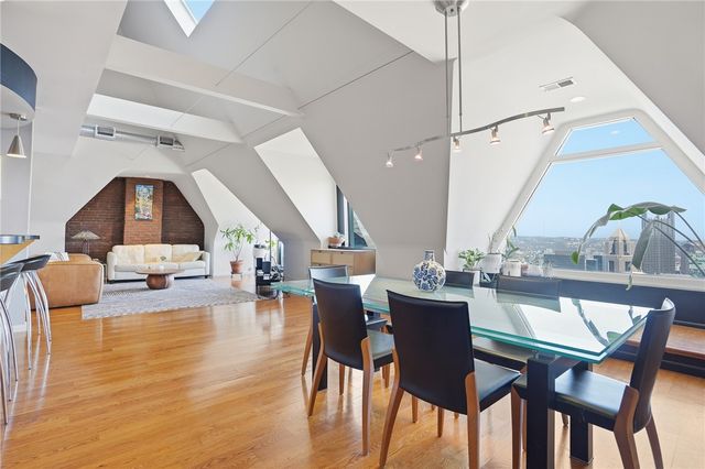 229 Grandview Ave 3, Mt Washington, PA 15211