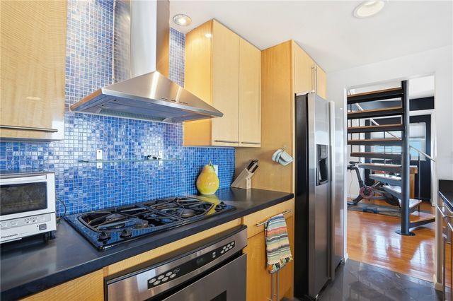 229 Grandview Ave 3, Mt Washington, PA 15211