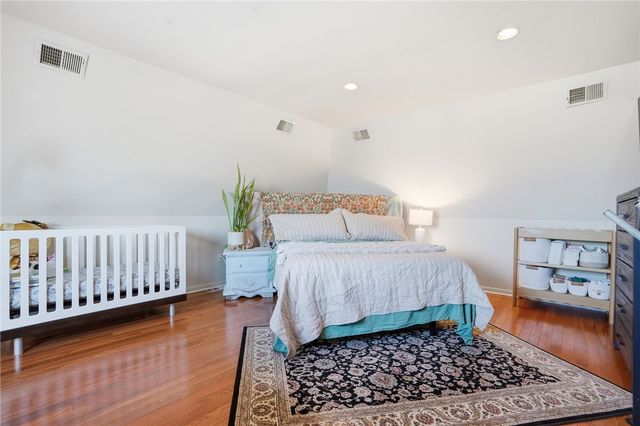 229 Grandview Ave 3, Mt Washington, PA 15211