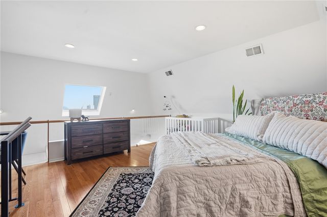 229 Grandview Ave 3, Mt Washington, PA 15211