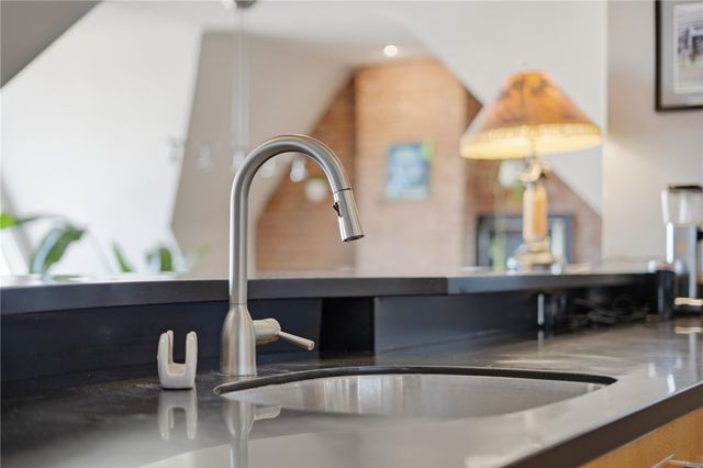 229 Grandview Ave 3, Mt Washington, PA 15211