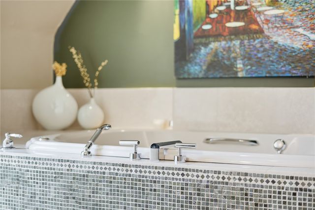 229 Grandview Ave 3, Mt Washington, PA 15211