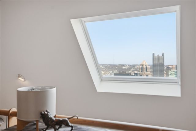 229 Grandview Ave 3, Mt Washington, PA 15211