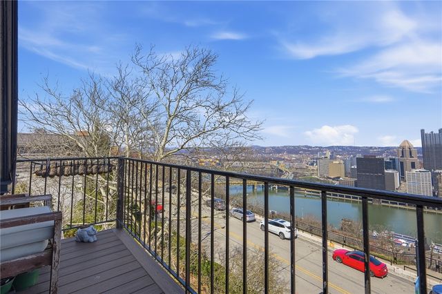 229 Grandview Ave 3, Mt Washington, PA 15211