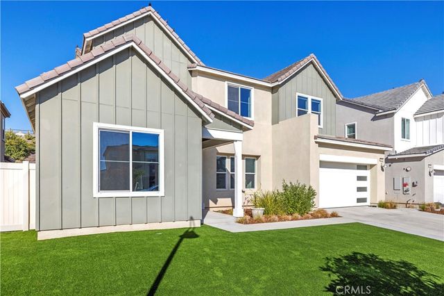 28683 Windbreak, Saugus, CA 91350