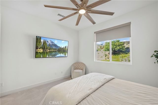 28683 Windbreak, Saugus, CA 91350